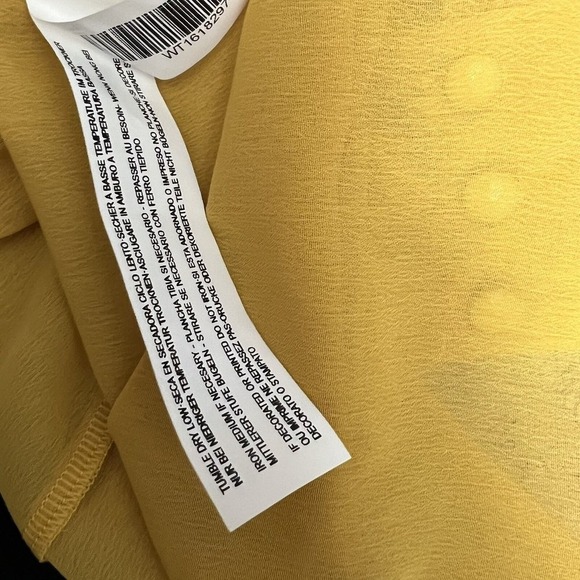 JustFab Yellow Ruffle Blouse M Tie Neck Long‎ Sleeve Boho Feminine Lightweight - Picture 6 of 11